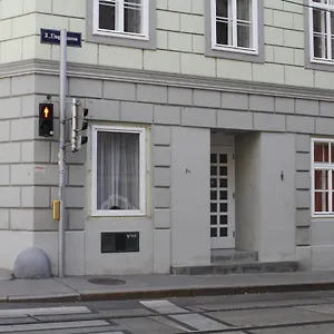 Homestay Stadtpark, Vienna