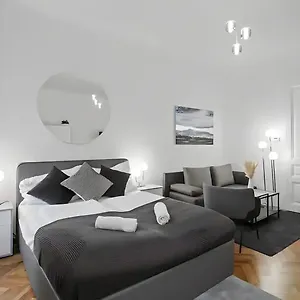  Apartament Apartment, Central, 2 Min To U1 Keplerplatz, Monthly Only