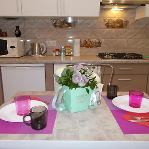 https://two-bedroom-apartment-in-10-min-to-the-opera-theatre.hotelslviv.net