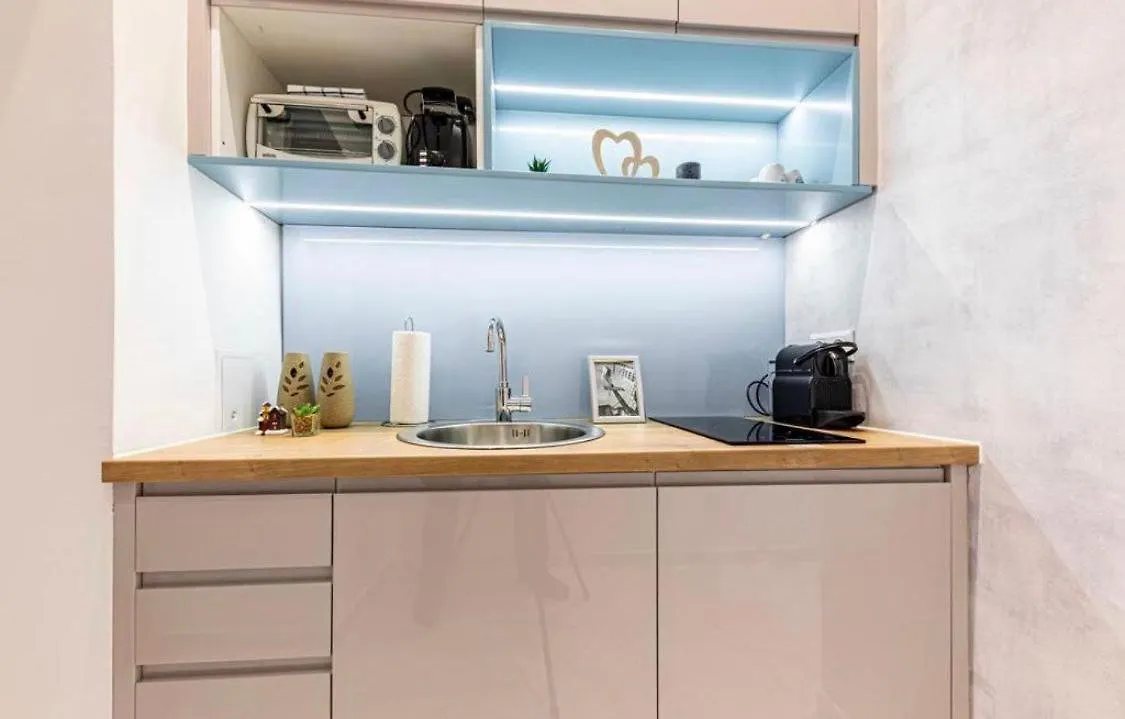 Zeus Design Apartments Вена 0*,